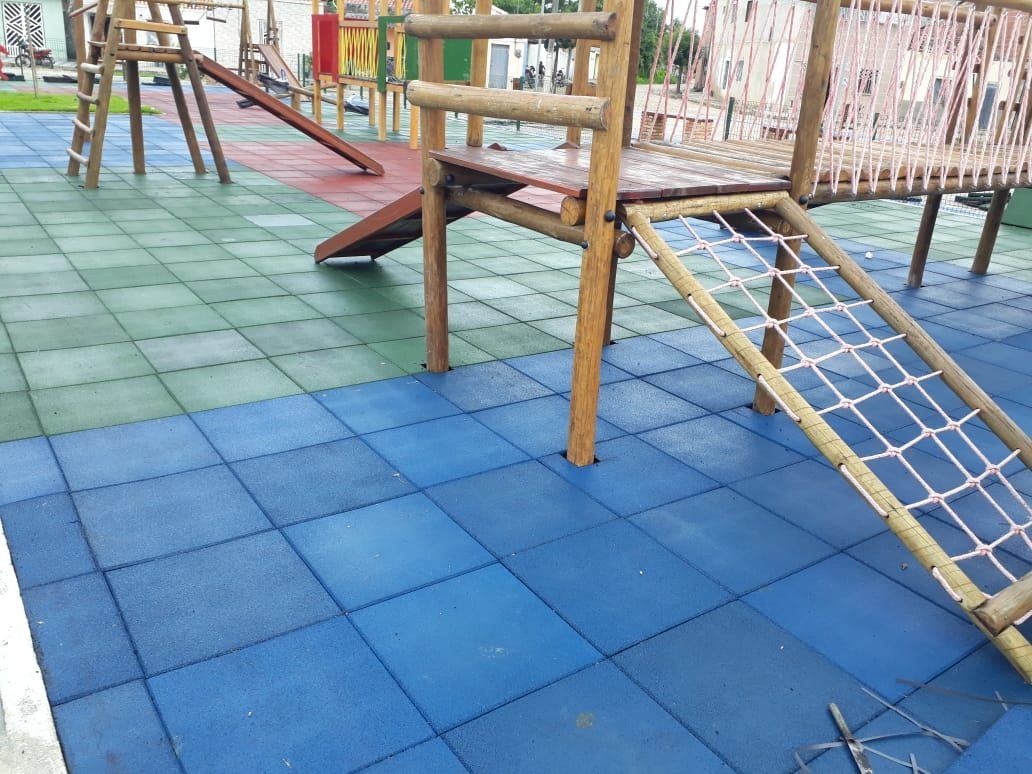 Cores Sólidas — Azul, Verde e Vermelho